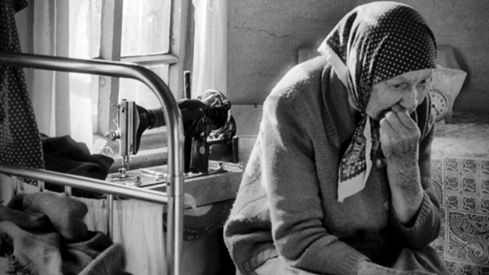 Лична драма: Никоя от петте дъщери на свекърва ми не искаше да я гледа, аз трябваше да поема грижите!