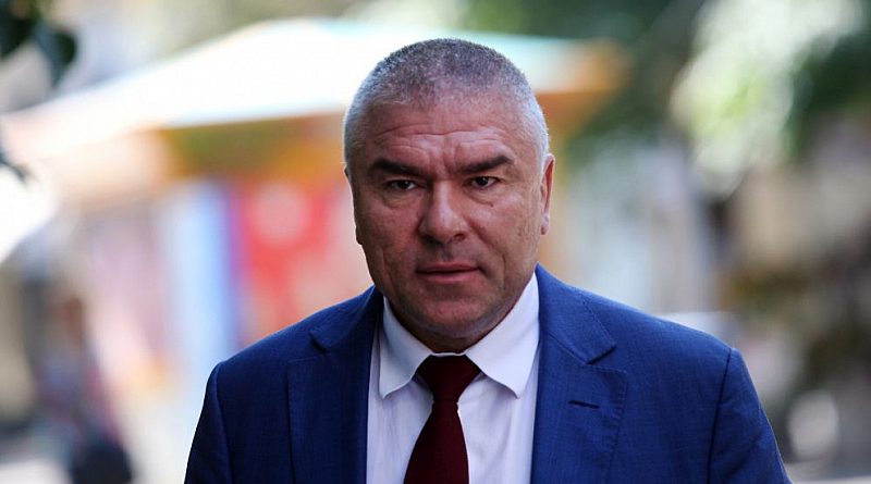 Марешки: Нямам намерение да ставам хомосексуалист, за да се харесам на БСП и Нинова