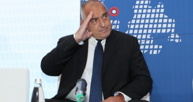 Мартин Димитров към Борисов: Не ни храниш ти, глупако! Ние те храним, малоумнико кретенясал