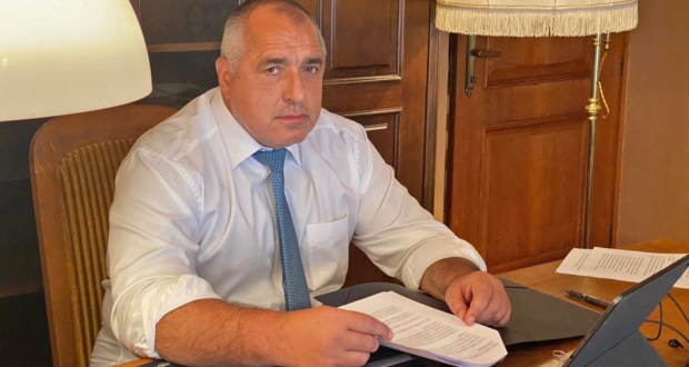 Журналистка: Борисов лъже, че ще се ваксинира публично! Ще му бият витамини, а нас ни взе за тъпанари!