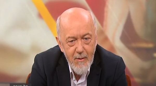 Стоян Алексиев бесен: Шефът на мафията Борисов разграби горите и плажовете ни с крадени пари!