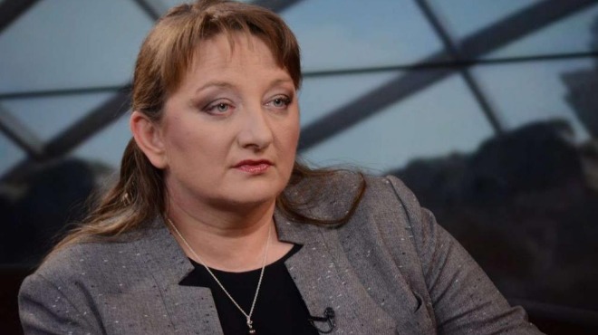 Деница Сачева направи важно съобщение на всички, които получават помощи заради пандемията