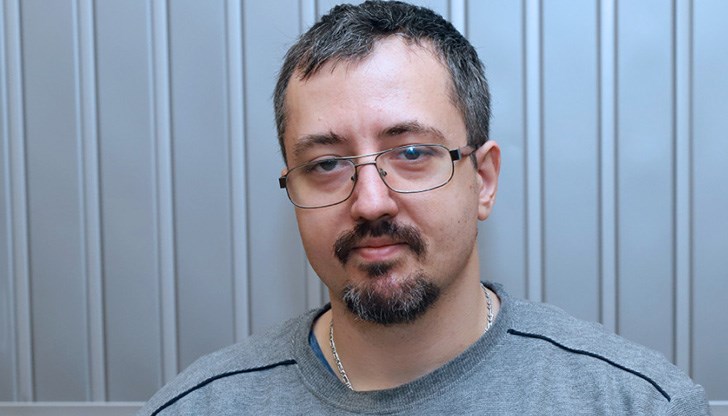 Математик: След Коледа трябва да има по-сериозно затваряне