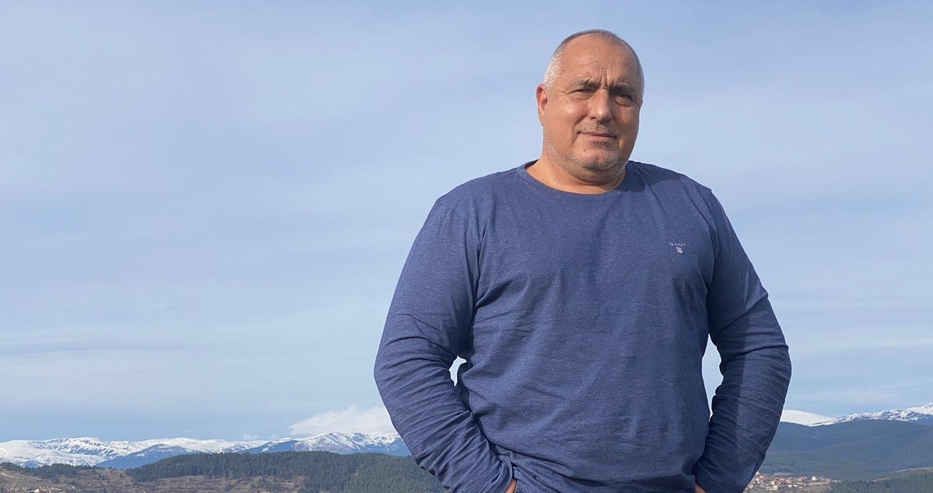 Борисов продължава обиколката на Коледа в Родопите: Навсякъде строим и хората го оценяват