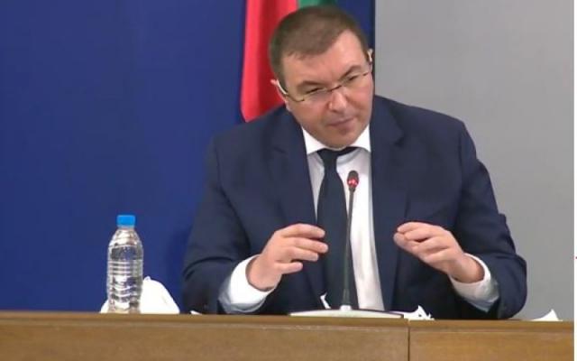 Министър Ангелов разкри кои мерки падат първо!