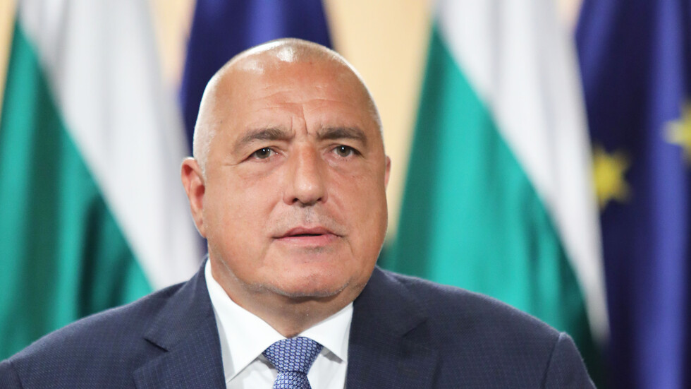 Борисов: Нека тази болна за света година да я изпратим и с повече оптимизъм да посрещнем новата година
