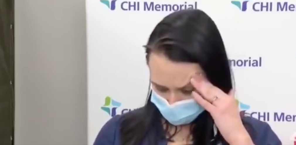 Медицинска сестра в Тенеси припадна след ваксиниране срещу К-вид
