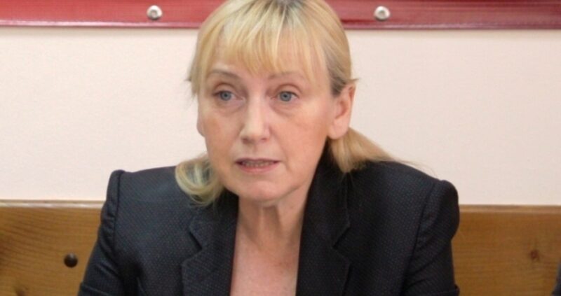 Елена Йончева: Не се страхувам. Като журналист съм била бита, отвличана , ранявана