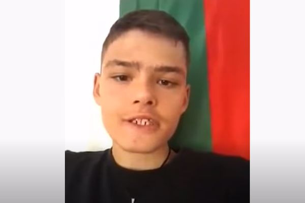 ВИДЕО: 16-годишен към Борисов: Зеленчук, ти си едно НИЩО, а Радев е истински българин!