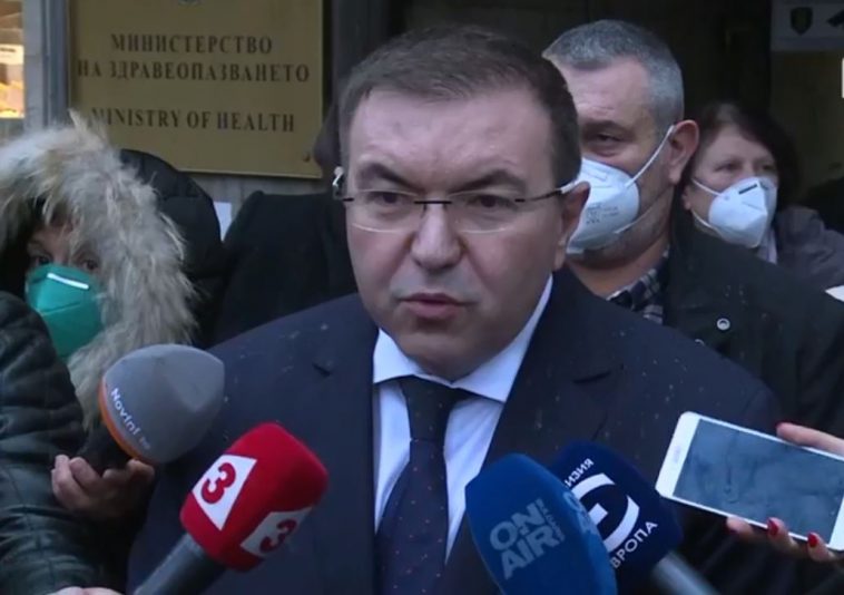 Министър Ангелов заяви: Още в понеделник пада една мярка!
