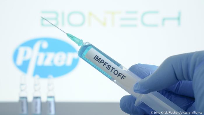 Израел алармира за страшен страничен ефект от ваксините на Пфайзер