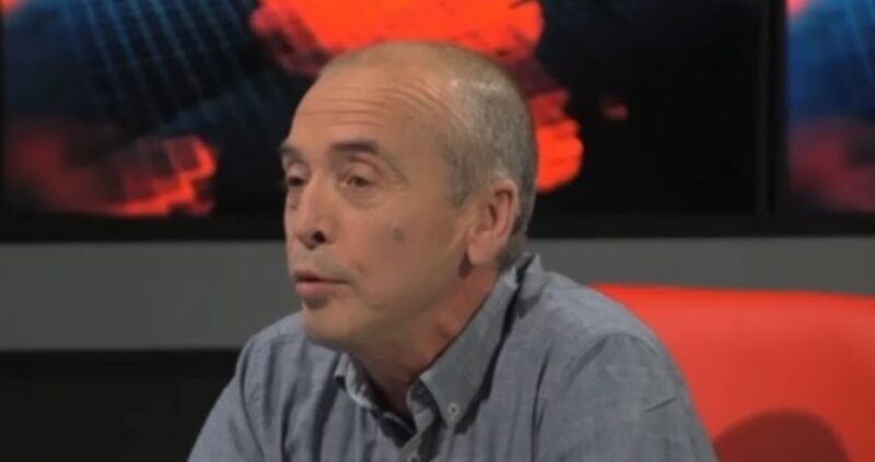 Доц. Мангъров: Нещата у нас ще приключат, преди да се натуткаме с ваксините