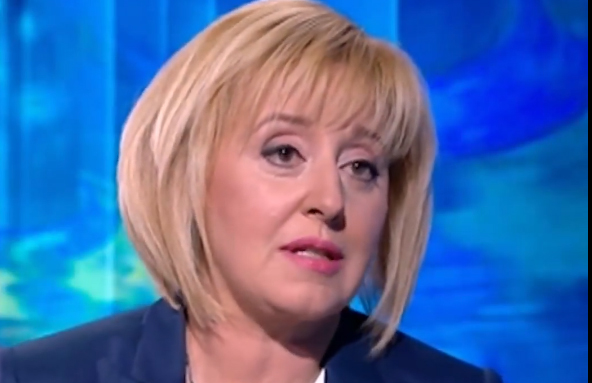 Манолова: Борисов в паника брои последните си дни като премиер