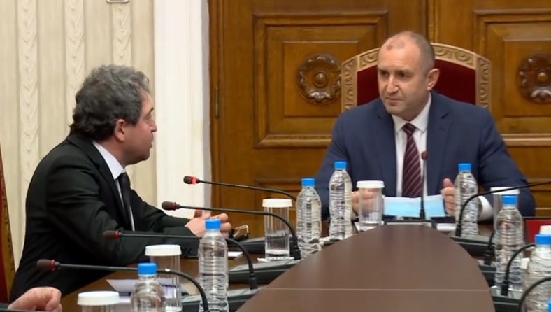 Тошко Йорданов от „Има такъв народ“ към президента: Надяваме да не се повлияете от управляващите