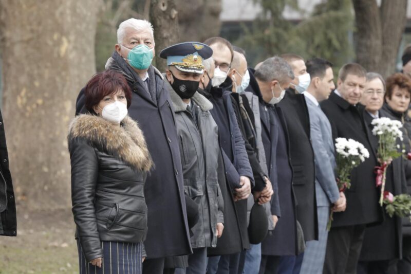 Граждани на Кърджали искат Цвета Караянчева да бъде глобена заради Йордановден