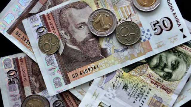 Чудна новина за пенсионерите: Скачат пенсиите над хилядарка
