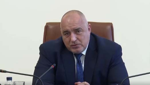 Борисов: Ще удържим пандемията с усилено ваксиниране