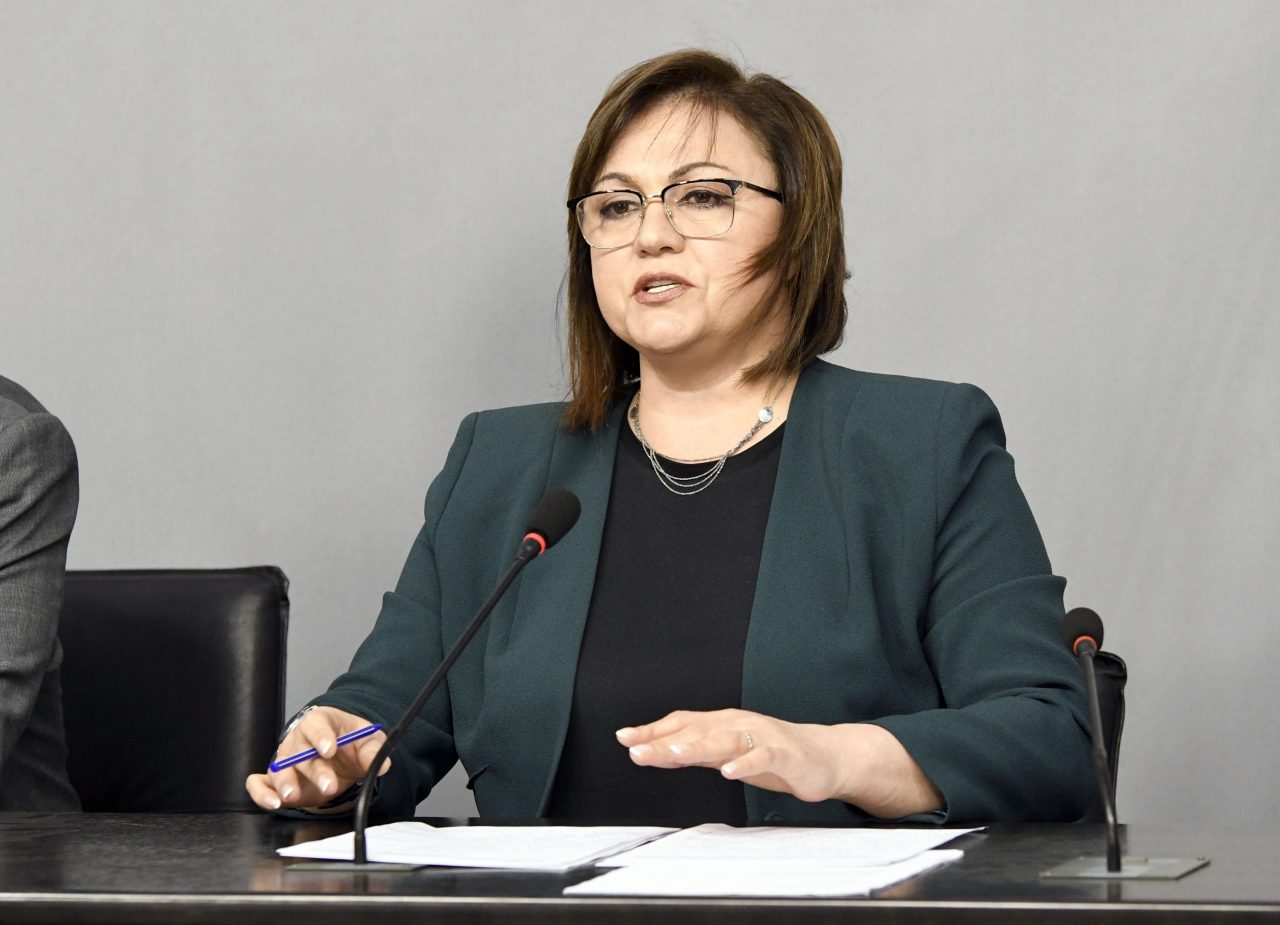 Нинова: искаме руската ваксина Спутник, Борисов и правителстовото всяват хаус