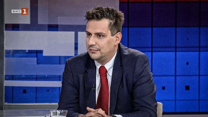 Експерт разкри ще паднат ли цените на горивата