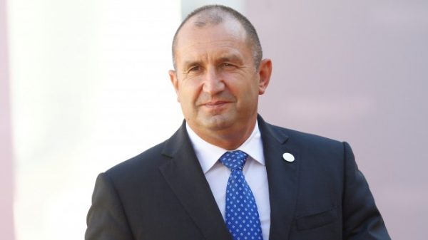 Румен Радев връчва третия мандат на БСП