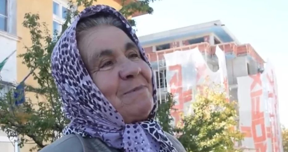 Баба от Момчилград е с 200 лева пенсия, но печели стотици левове от износ на трахана