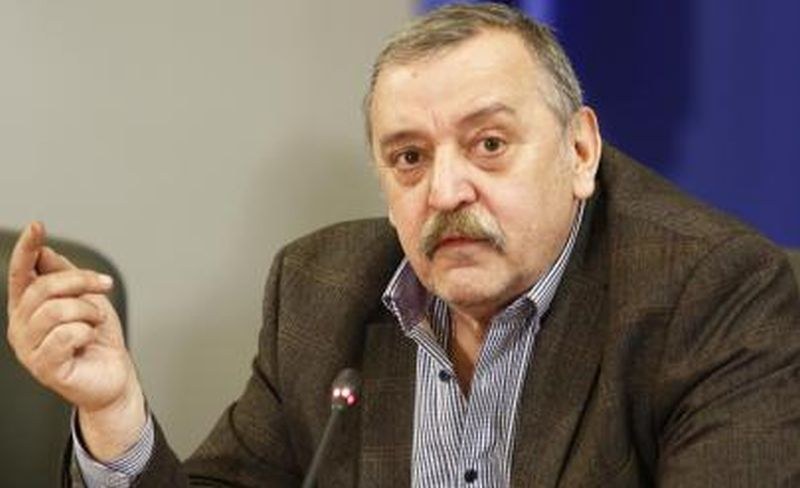 Проф. Кантарджиев: Ако имате тези 4 симптома, значи сте с новия Ковид