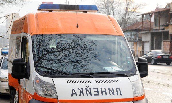 Мъж наръга с нож дете на детска площадка в Плевен
