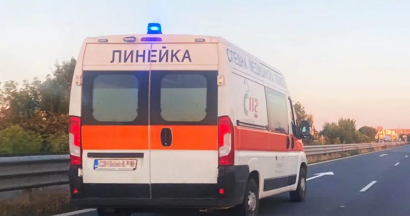 Касапница на пътя! Младо семейство загина в зверска катастрофа, детето им е в болница