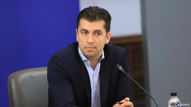 Петков учуден, че служебният кабинет не е приел корабите с газ