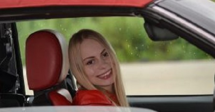 Сложих подслушвателно устройство в колата на съпруга си, чух разговора му с друга жена и разбрах къде се вози всяка вечер