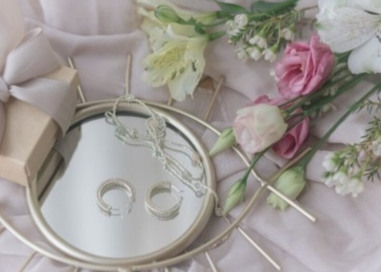 Прокълнати подаръци: 10 неща, които никога не трябва да подарявате на рожден ден – внимавайте
