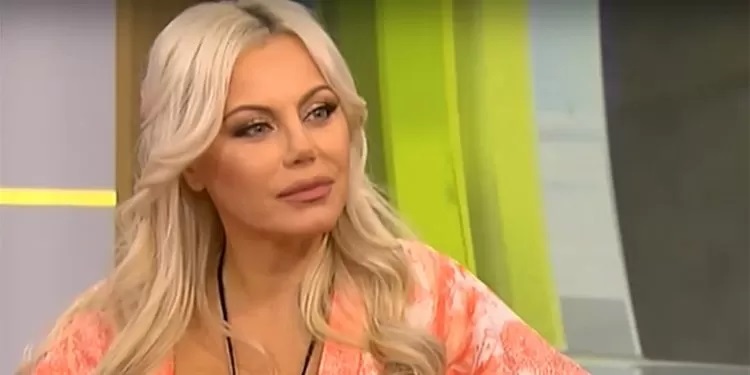 Камелия: Само с голи провокации не става