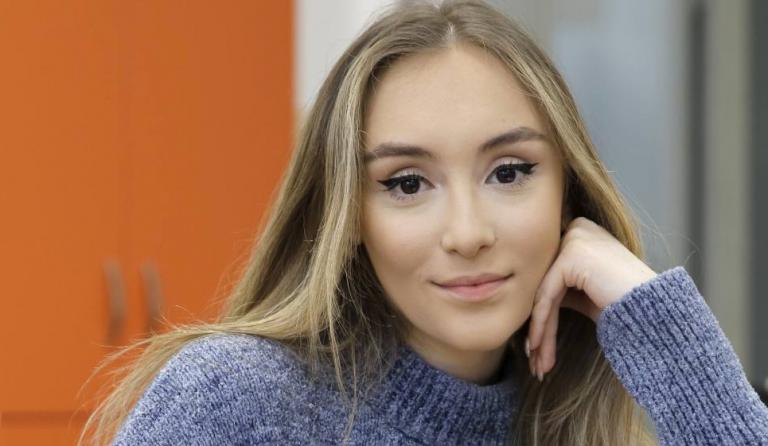 Дара Екимова крие за кого се е сгодила