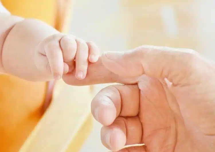 Момченцето ни трябваше да се роди много болно, но тогава се случи Божие чудо