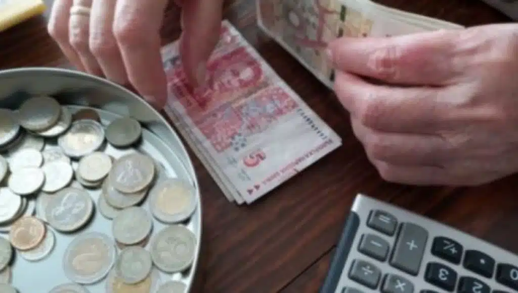 Голяма радост за пенсионерите – чака ги ново увеличение на парите!