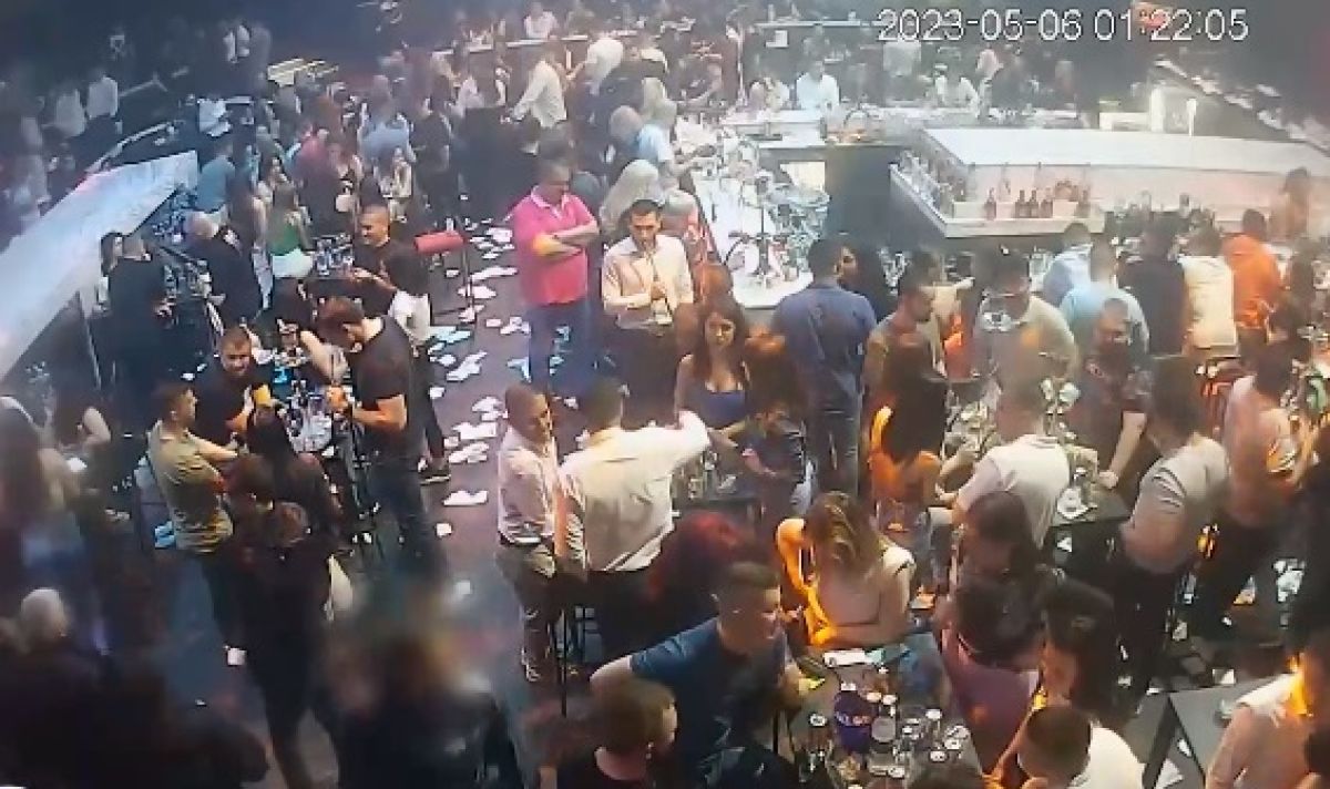 17-годишен колабира в дискотеката, където МВР направи масов обиск