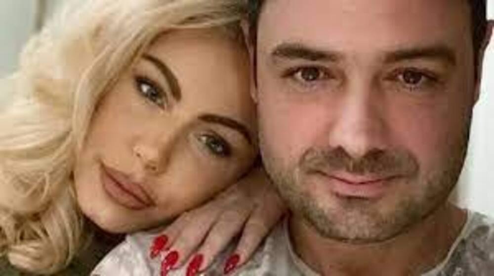 Камелия и Цветин водят бебето на първо море и