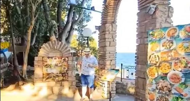 Шеф Борис Петров изригна от Несебър: „България е като красива жена, ако не я обичаме, ще я вземе друг. Вас гърците ще ви вземат ли?“