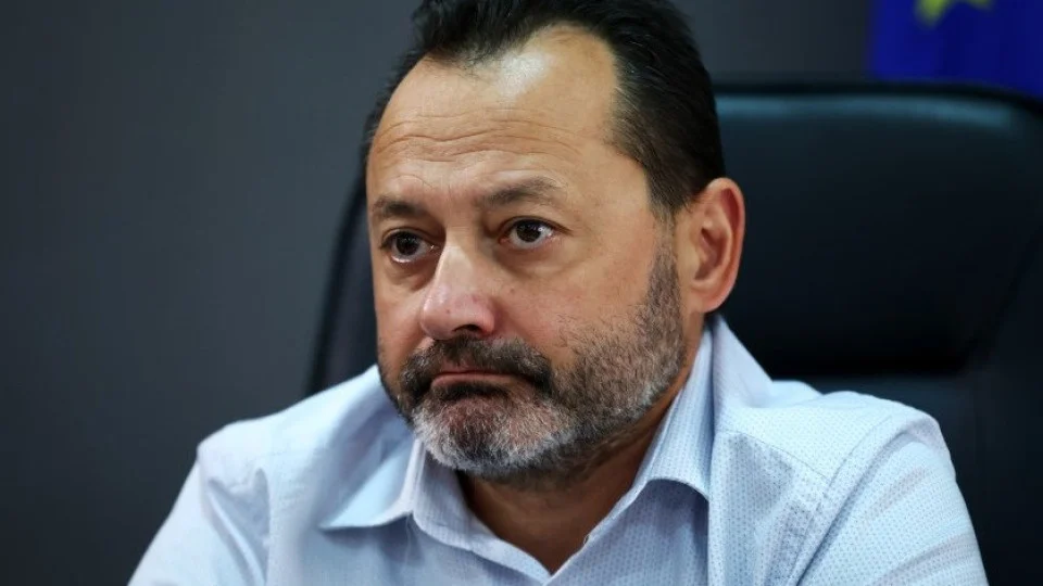 НОВ СКАНДАЛ: Министерша от ДБ с незаконна вила в Синеморец