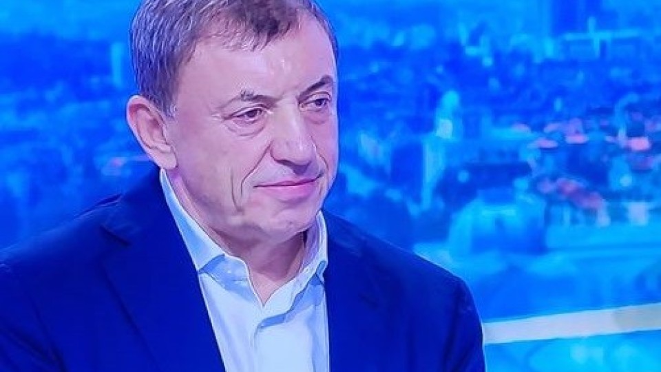 АЛЕКСЕЙ ПЕТРОВ Е БИЛ НА ПОХОД, ЖЕНАТА С НЕГО Е НЕГОВ РЕДОВЕН ВОДАЧ, ТЯ Е СИГНАЛИЗИРАЛА ЗА УБИЙСТВОТО. И ЖЕНАТА Е МЪРТВА!