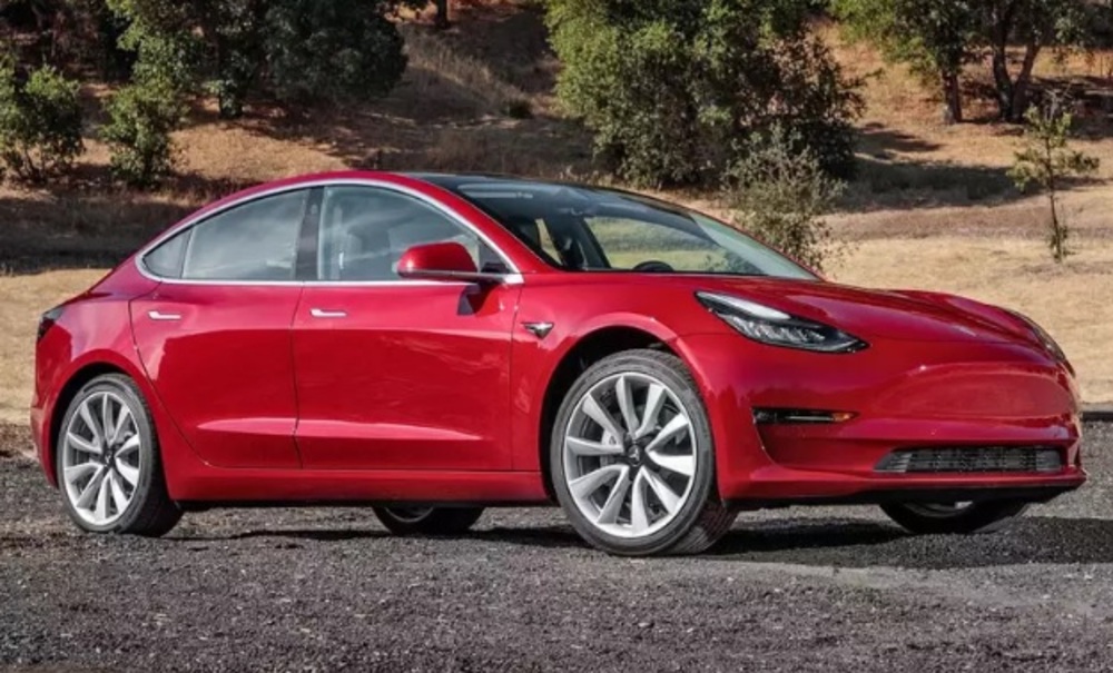 Ето колко струва смяната на батерията на електрическите коли Tesla