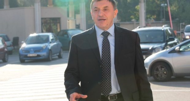 Първи снимки на жената, която е била с Алексей Петров по време на разстрела му