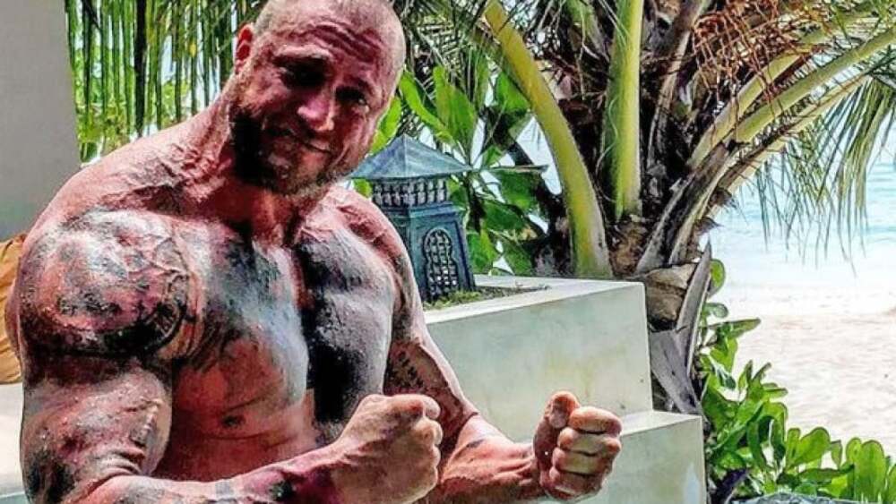 Любо Чука нокаутира трима германци при масов бой край София