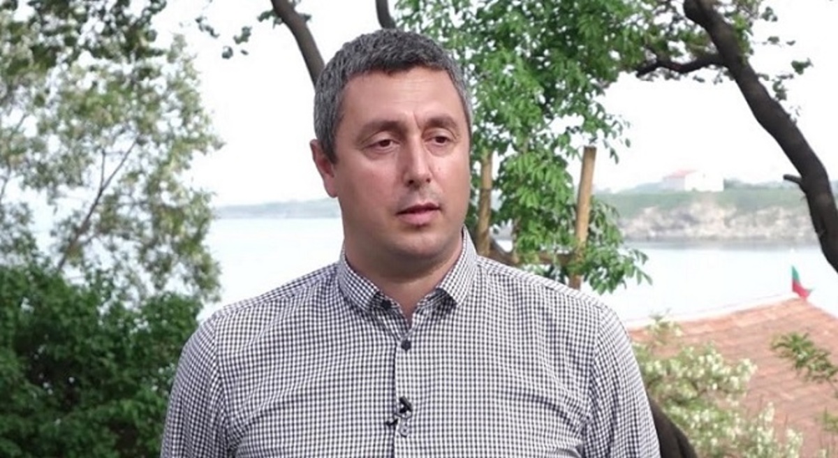 ИЗВЪНРЕДНО: Кметът на Царево Георги Лапчев продава 720 дка край „Арапя“ и „Оазис“ на цената на балатум – 0,90 ст. на кв./м