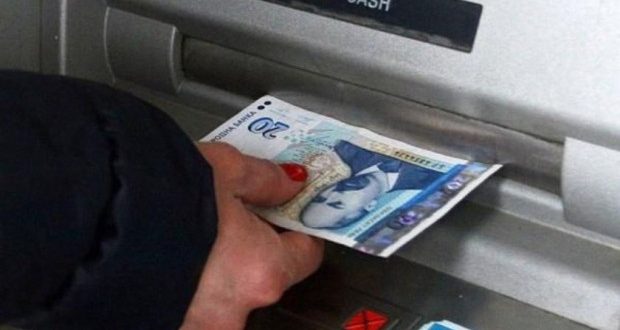 Майка на две деца с минимална заплата: Това е непоносимо, ходя на още едно място да работя!