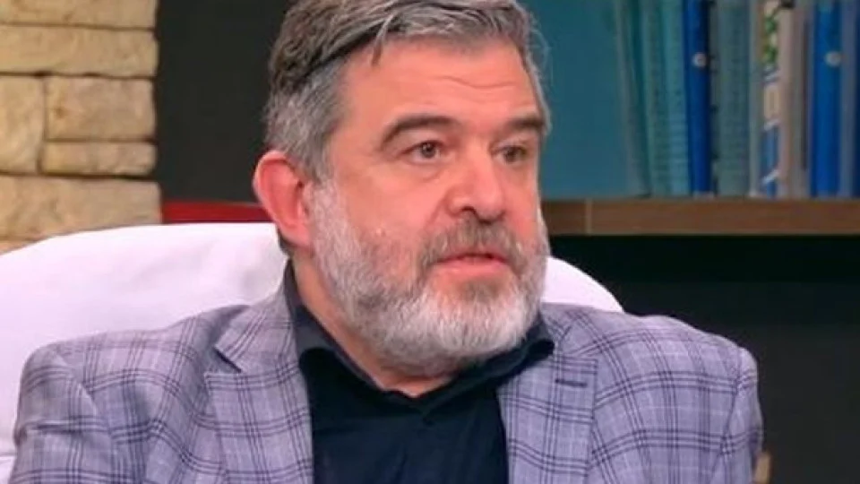 Топ сексологът доц. д-р Румен Бостанджиев: Никой не е умрял от липса на сексуална близост