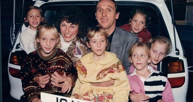 След дълги години на безплодие, тя роди първите шестзнаци в историята през 1983-Ето как изглеждат днес!