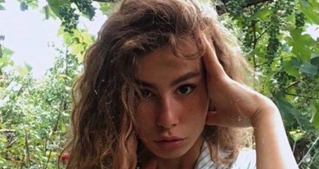 Плашещо слаба: Дъщерята на Румен Радев притесни анорексично тяло (СНИМКИ)