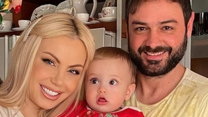 Камелия ядосано: Не ви касае как бебето ми дойде при нас с Цветин!