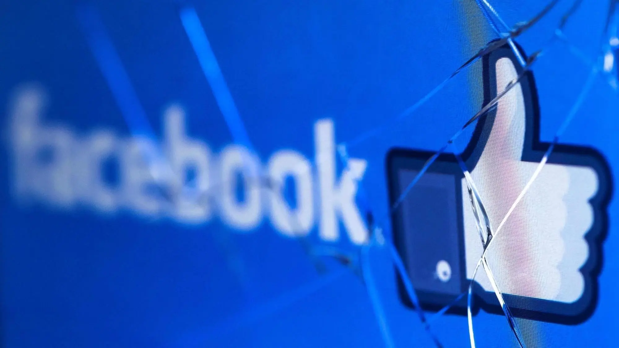 Заради срива Facebook и Instagram загубиха огромна сума